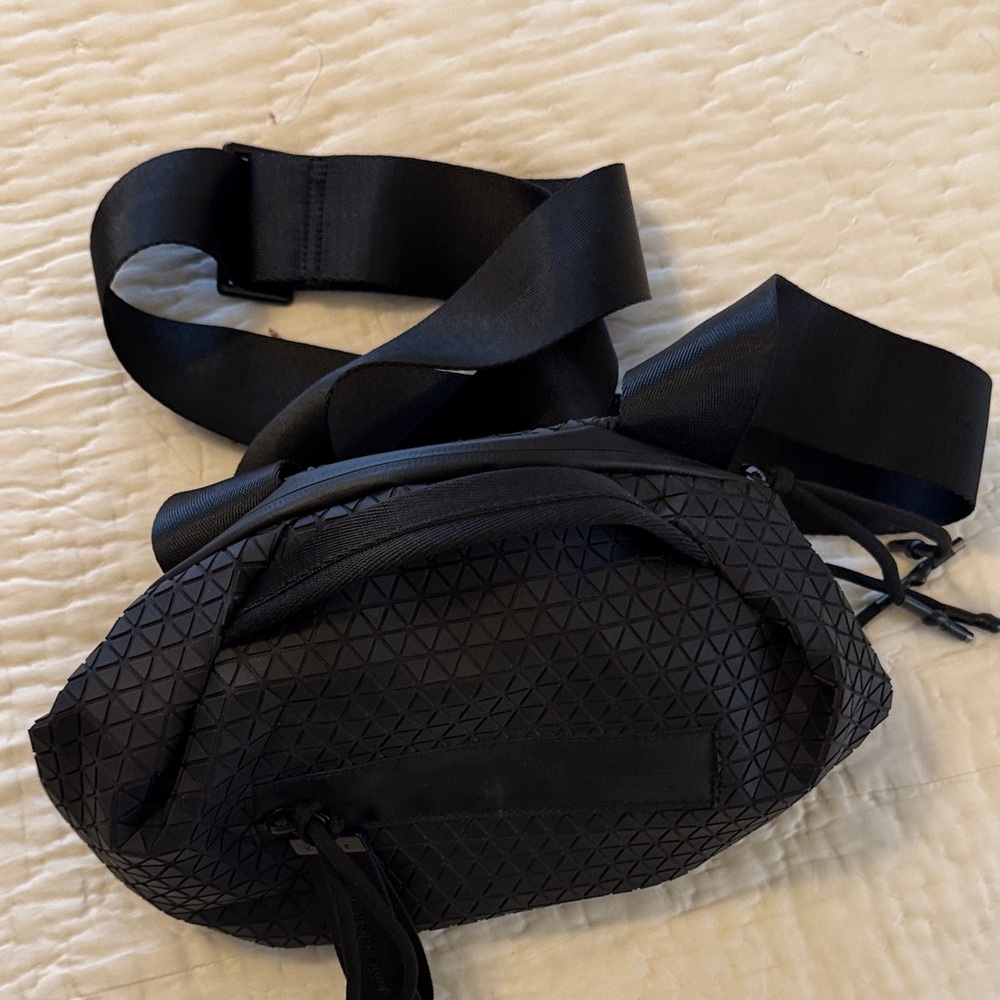 Black Geometric Crossbody Bag